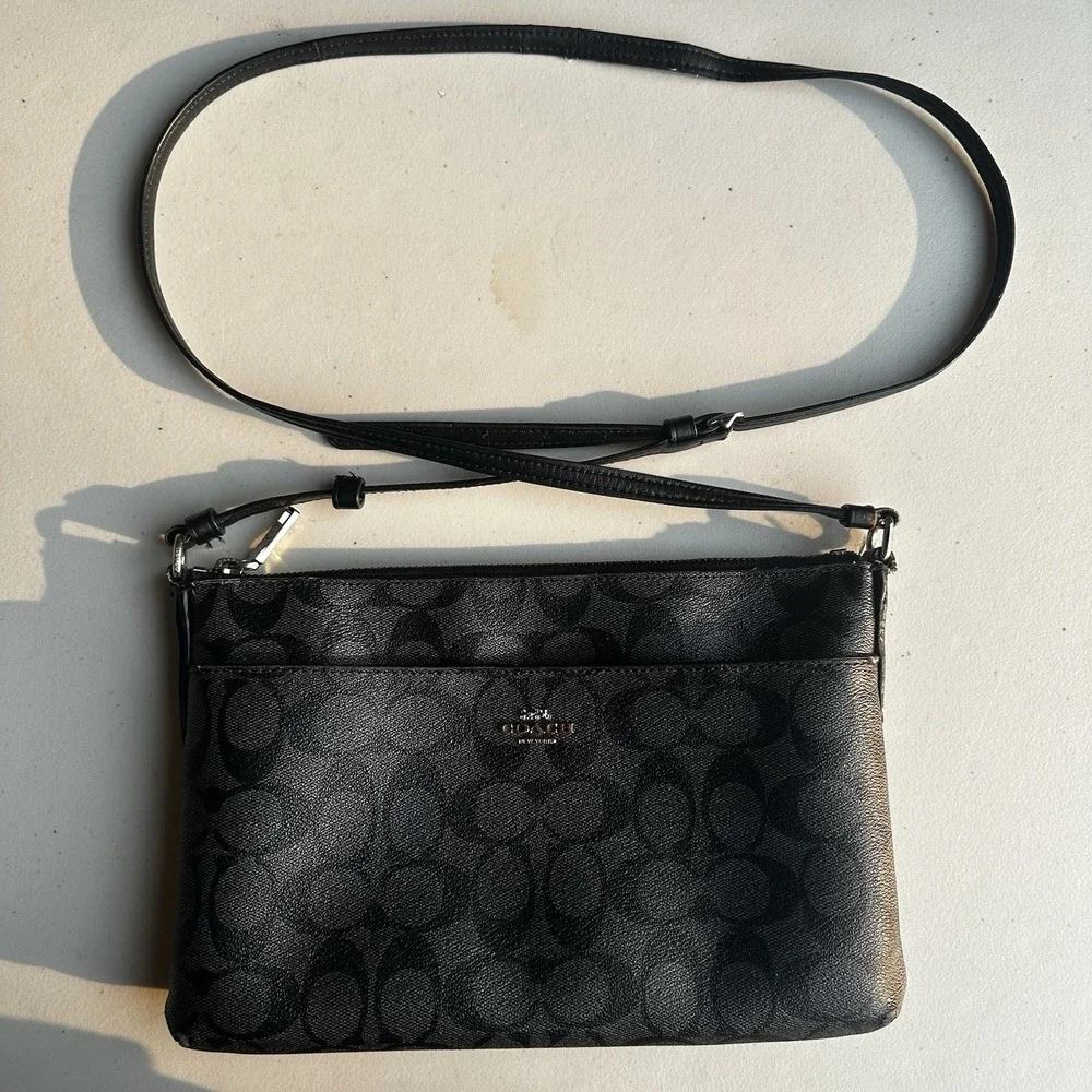Coach Signature East West Pop Up Crossbody Bag Purse Black & Gray - GUC